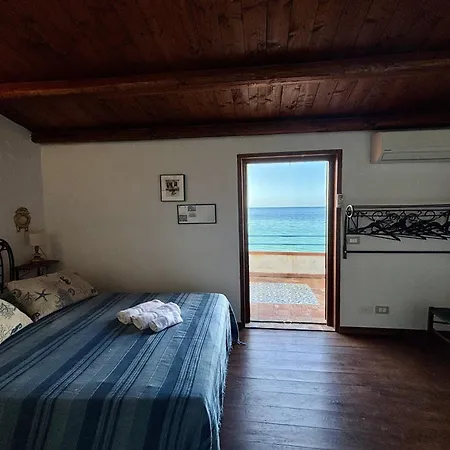 Terrazza Del Mare 切法卢