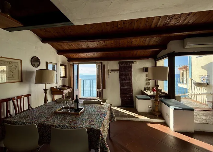 Terrazza Del Mare 아파트 *